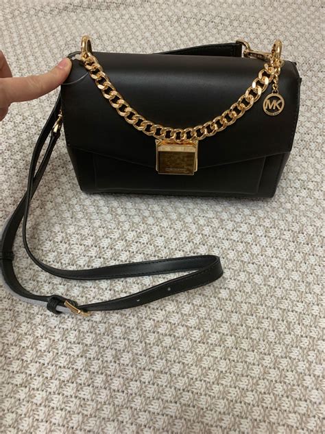 geanta michael kors neagra.